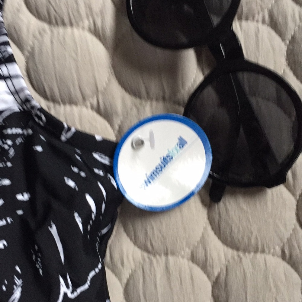 NWT Swimsuits for all one piece - Picture 4 of 11
